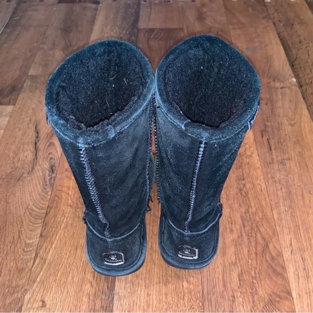Bearpaw Emma Youth Boots Size 1